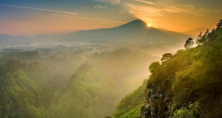 5 Tempat wisata gunung di Bandung terupdate